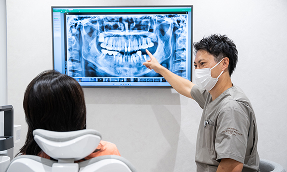 難症例にも対応する歯周病・インプラント治療の認定医による世界水準の治療